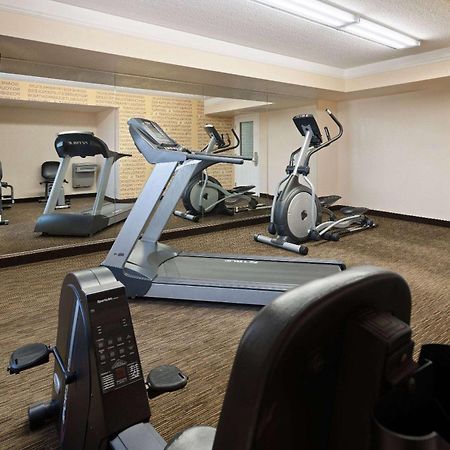 La Quinta Inn By Wyndham Pittsburgh Airport Moon Township Buitenkant foto